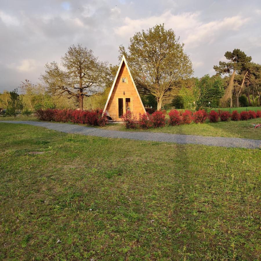 Villa Tipi Apache Des Monteaux Vivy Exterior foto